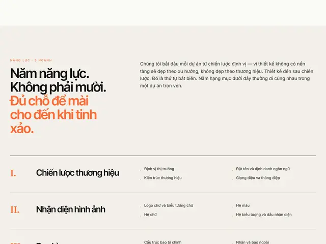 Giữa trang website demo Đốm Studio